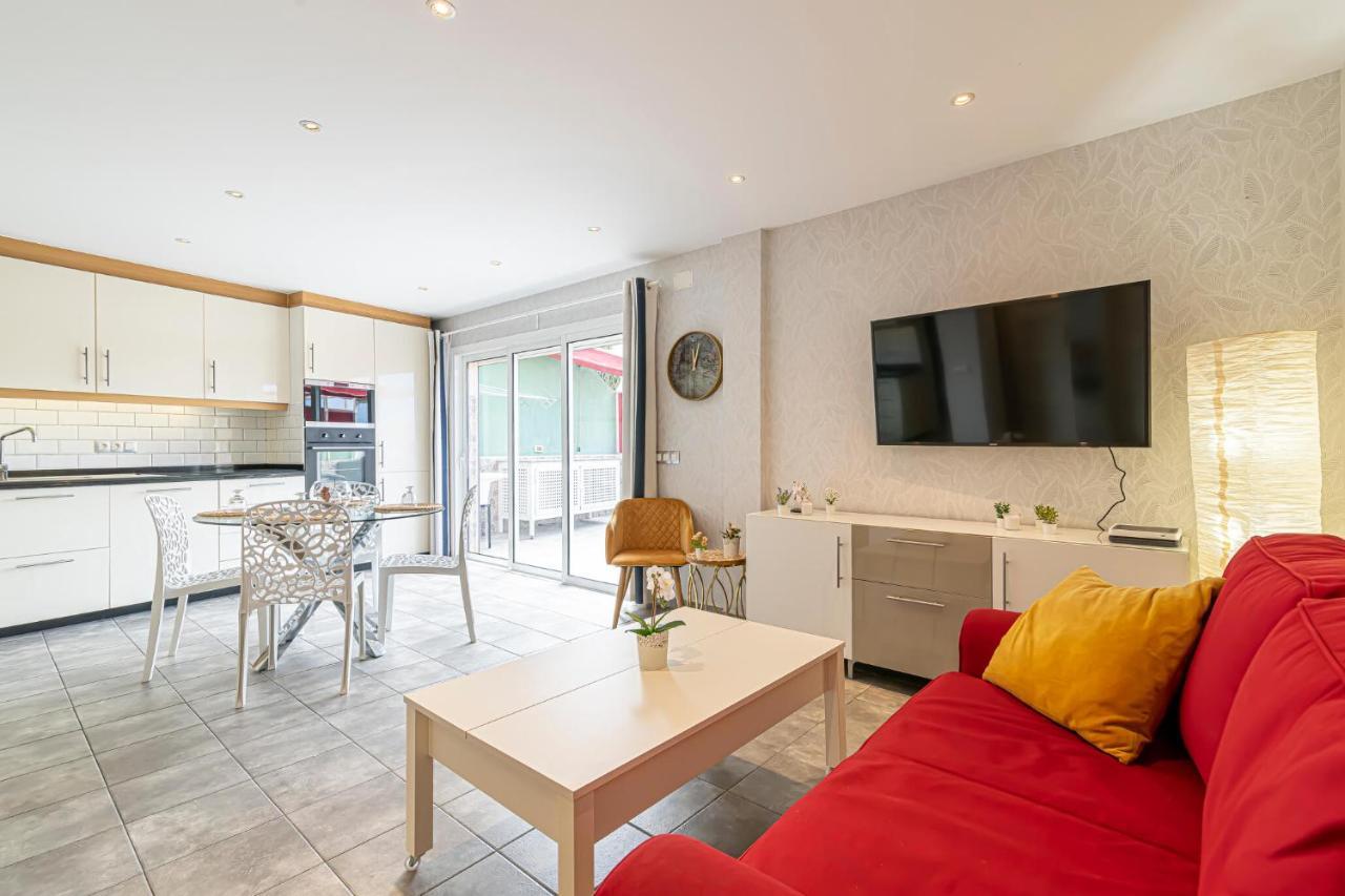 לוס כריסטיאנוס Penthouse Manureva By Pajarito Holidays מראה חיצוני תמונה